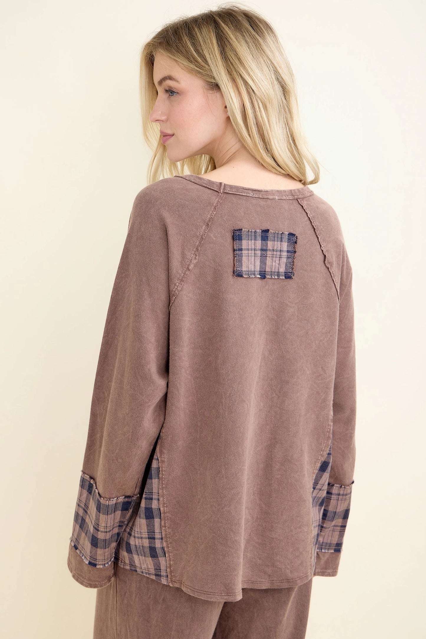 J.HER Mineral Wash Distressed Star Plaid Patch Top